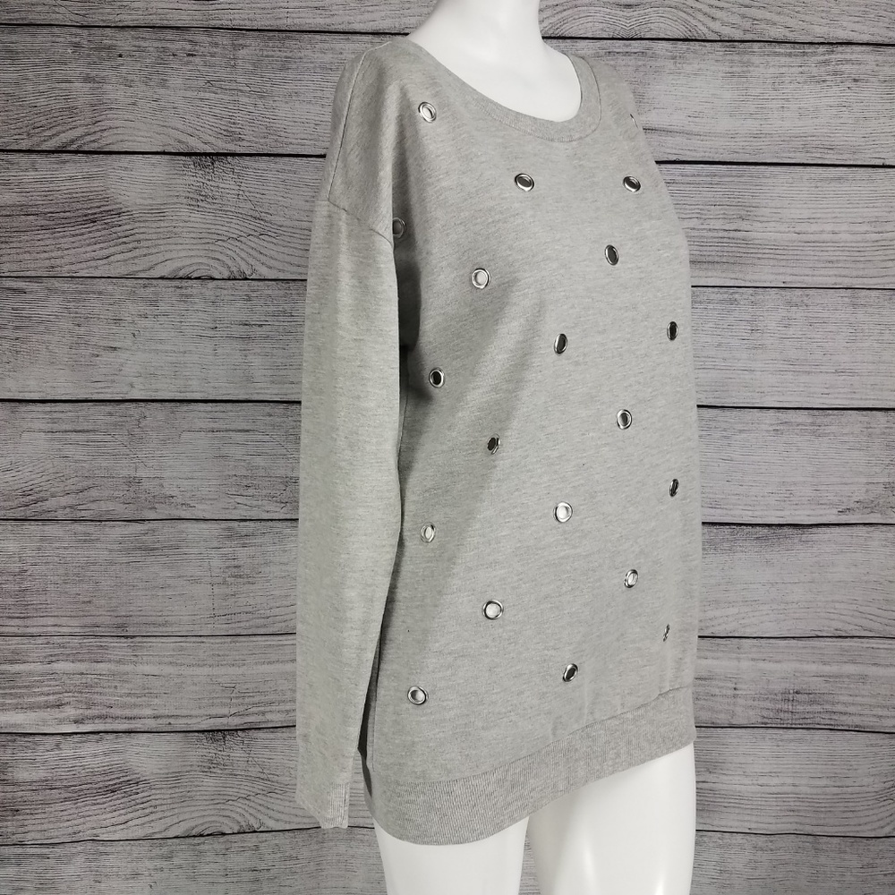 NWT Ultra Flirt Pullover Sweater Sweatshirt Grommets Embellished Gray Women S